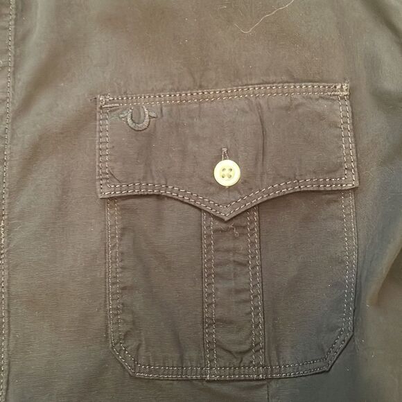 True Religion shirt black large logo on the pocket 100 cotton very nice - Picture 3 of 9